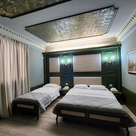 Hotel Lotus Тирана Экстерьер фото